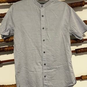 Vince Men’s Light Grey Mandarin Collar Short Sleeve Shirt S
